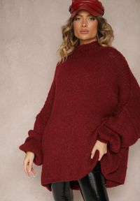 Renee - Bordowy Golf Oversize z Wełną z Opadającą Linią Ramion Lilirea. Okazja: na co dzień. Typ kołnierza: golf. Kolor: czerwony. Materiał: wełna. Styl: elegancki, casual #2