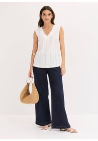 bonprix - Top z ażurowym haftem. Kolor: biały. Wzór: haft, ażurowy #2