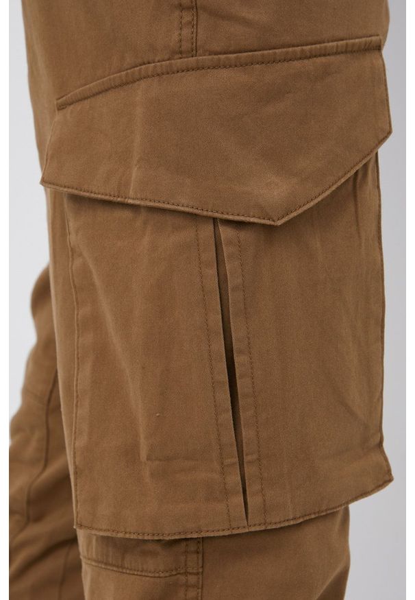 Only & Sons Spodnie męskie kolor brązowy w fasonie cargo. Okazja: na co dzień. Kolor: brązowy. Materiał: bawełna, tkanina. Wzór: gładki. Styl: casual