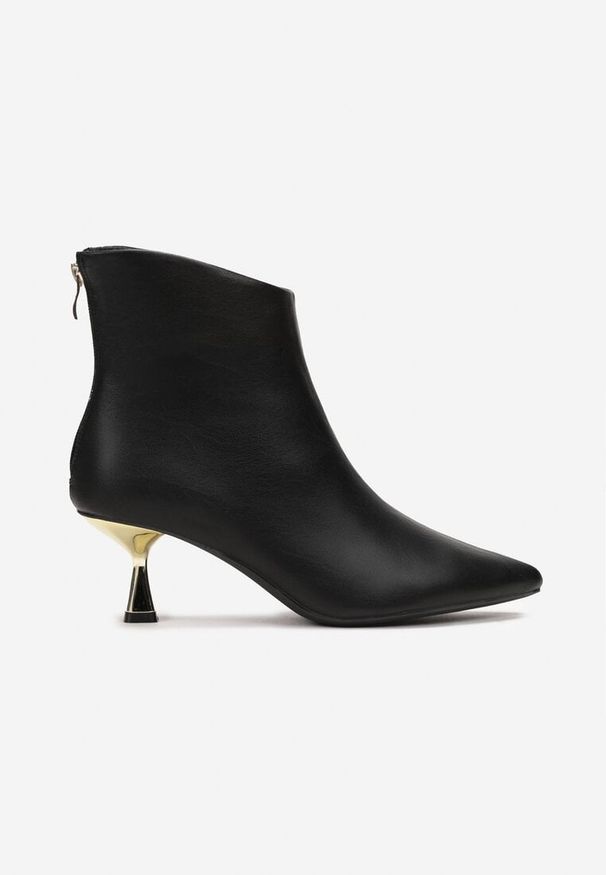 Renee - Czarne Botki na Kaczuszce z Metalicznym Efektem Nechal. Okazja: na co dzień. Kolor: czarny. Obcas: na szpilce. Styl: elegancki, casual. Wysokość obcasa: średni