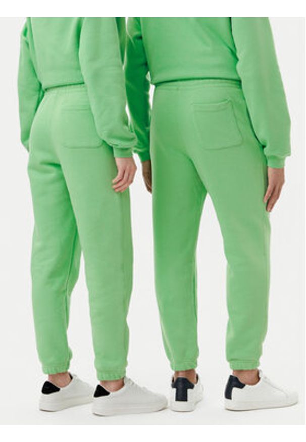 Lacoste Spodnie dresowe XH2750 Zielony Relaxed Fit. Kolor: zielony. Materiał: bawełna