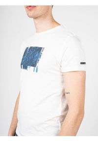 Pepe Jeans T-shirt "Sherlock" | PM508375 | Sherlock | Mężczyzna | Biały. Kolor: biały. Materiał: bawełna. Wzór: nadruk, aplikacja