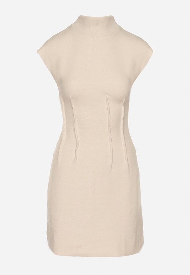 Born2be - Beżowa Sukienka z Prążkowanej Dzianiny o Taliowanym Kroju z Półgolfem Ivarinae. Okazja: na spotkanie biznesowe, na co dzień. Kolor: beżowy. Materiał: dzianina, prążkowany. Długość rękawa: bez rękawów. Styl: elegancki, casual, biznesowy