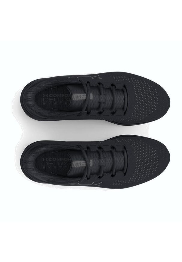 Buty do biegania męskie Under Armour Charged Pursuit 3. Zapięcie: sznurówki. Kolor: czarny. Materiał: guma, materiał, tkanina, syntetyk. Szerokość cholewki: normalna