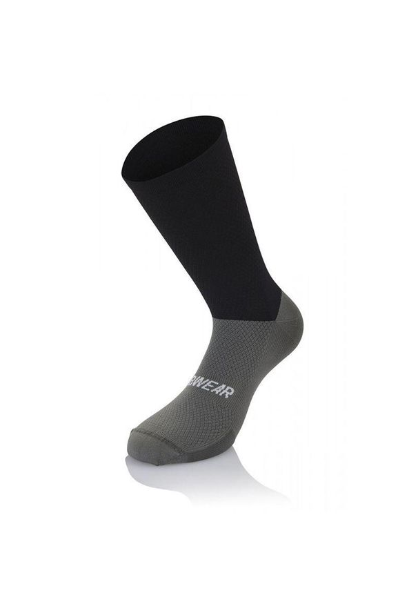 MB WEAR - Skarpetki Mb Wear Pro Graphene. Kolor: czarny. Sport: kolarstwo