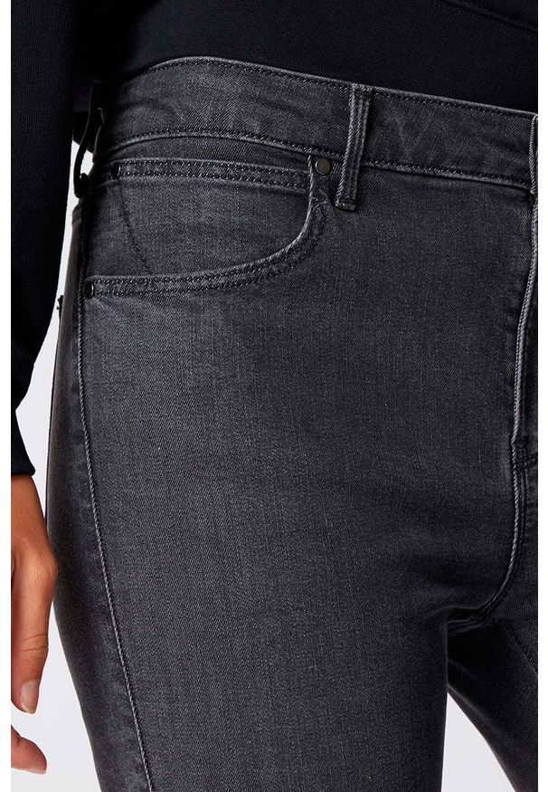 Wrangler - SPODNIE DAMSKIE WRANGLER SKINNY SOFT SHADOW W28KJW10I 112128287