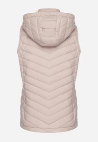 Born2be - Ciemnobeżowa Pikowana Kamizelka z Odpinanym Kapturem i Kieszeniami Ninallia. Okazja: na co dzień. Kolor: beżowy. Materiał: jeans. Styl: sportowy, casual, elegancki #3