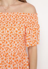 Born2be - Pomarańczowa Wiskozowa Sukienka Mini z Hiszpańskim Dekoltem w Kwiatowy Print Ijorilda. Kolor: pomarańczowy. Materiał: wiskoza. Wzór: nadruk, kwiaty. Sezon: lato. Długość: mini #6