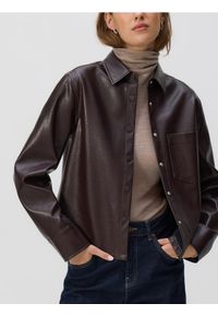 Reserved - Koszula z imitacji skóry - ciemnobrązowy. Kolor: brązowy. Materiał: skóra #1