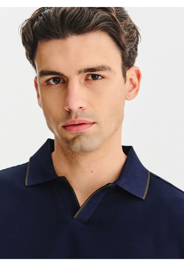 Pako Lorente - PAKO LORENTE - T-shirt polo granatowy. Okazja: na co dzień. Typ kołnierza: polo. Kolor: zielony, niebieski. Materiał: bawełna. Sezon: jesień. Styl: casual