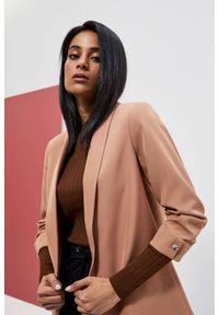 MOODO - Marynarka z rękawem 3/4. Okazja: na co dzień. Materiał: elastan, poliester. Wzór: gładki. Styl: casual, elegancki #1