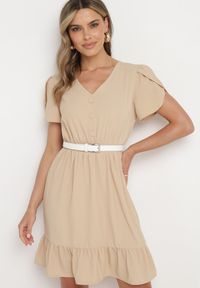 Born2be - Beżowa Rozkloszowana Sukienka z Gumką w Talii i Falbanką Welimia. Kolor: beżowy #2