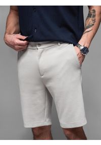 Ombre Clothing - Krótkie spodenki męskie SLIM FIT z melanżowej strukturalnej dzianiny – jasnoszare V5. Kolor: szary. Materiał: dzianina. Długość: krótkie. Wzór: melanż. Styl: wakacyjny #8