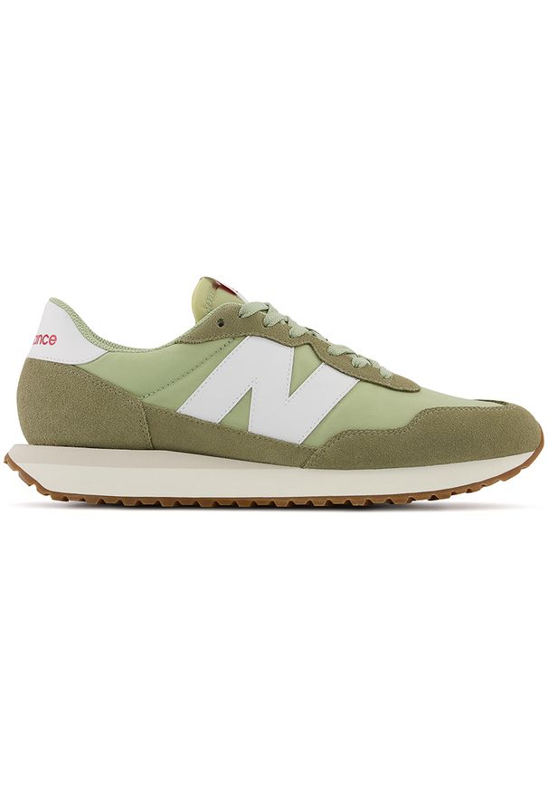 Buty New Balance MS237GC – zielone. Okazja: na co dzień. Kolor: zielony. Materiał: guma, skóra, materiał, zamsz. Szerokość cholewki: normalna
