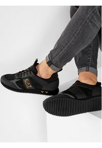 EA7 Emporio Armani Sneakersy X8X027 XK050 M701 Czarny. Kolor: czarny. Materiał: materiał