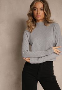 Renee - Szary Golf o Dopasowanym Kroju Zdobiony Minimalistycznymi Aplikacjami Unissa. Okazja: na spacer. Typ kołnierza: golf. Kolor: szary. Materiał: jeans. Wzór: aplikacja. Styl: elegancki, klasyczny