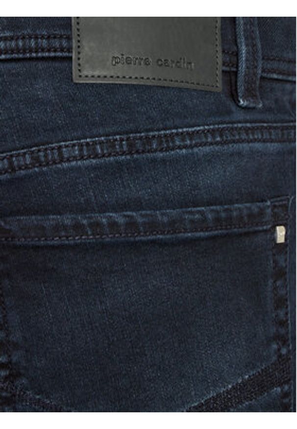 Pierre Cardin Szorty jeansowe 34520/000/8140 Granatowy Modern Fit. Kolor: niebieski. Materiał: bawełna