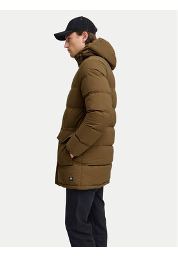 Blend Kurtka zimowa 20717644 Khaki Regular Fit. Kolor: brązowy. Materiał: syntetyk. Sezon: zima