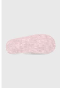 Polo Ralph Lauren Kapcie RF103288 kolor różowy. Nosek buta: okrągły. Kolor: różowy. Materiał: materiał, guma #5
