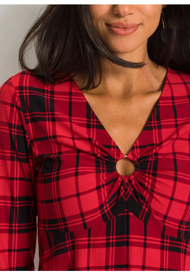 bonprix - Shirt. Kolor: czerwony. Styl: elegancki