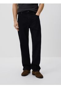 Reserved - Jeansy straight fit - czarny. Kolor: czarny #1