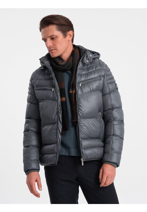 Ombre Clothing - Mocno ocieplona pikowana męska kurtka z odpinanym kapturem – grafitowa V3 OM-JAHP-22FW-010 - XXL. Typ kołnierza: kołnierzyk stójkowy. Kolor: szary. Materiał: skóra, syntetyk, poliester, materiał. Długość: krótkie. Wzór: gładki, aplikacja. Sezon: zima. Styl: sportowy