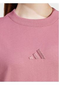 Adidas - adidas T-Shirt ALL SZN IY6786 Różowy Loose Fit. Kolor: różowy. Materiał: bawełna #5