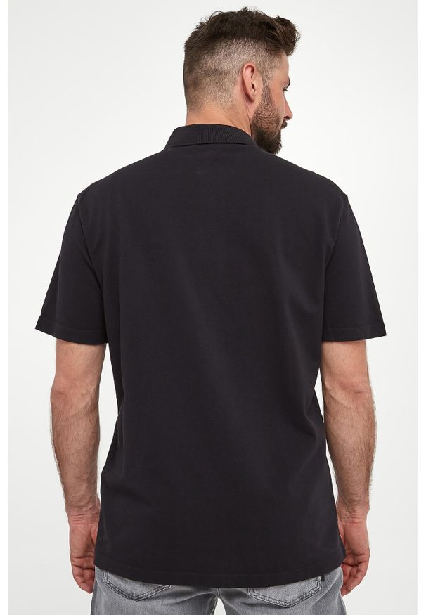 Armani Exchange - Polo męskie ARMANI EXCHANGE. Typ kołnierza: polo