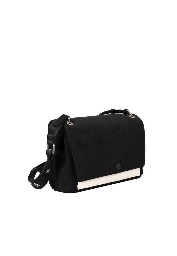 Calvin Klein Torebka "Ultralight" | K60K610697 | Kobieta | Czarny, Biały. Kolor: czarny, biały, wielokolorowy. Styl: elegancki, casual. Rodzaj torebki: przez ramię