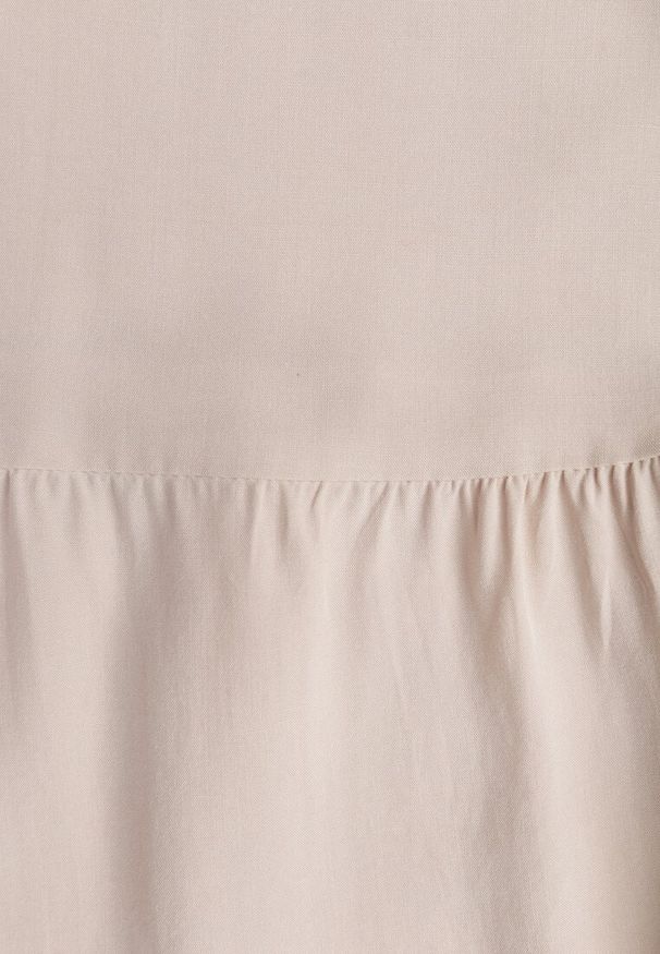 Renee - Beżowa SRozkloszowana Spódnica Maxi z Wiskozy z Materiałowymi Paskami Wintelis. Okazja: na spotkanie biznesowe, na co dzień, na imprezę. Kolor: beżowy. Materiał: wiskoza, materiał. Wzór: kolorowy, paski. Sezon: lato. Styl: elegancki, biznesowy, wakacyjny, casual