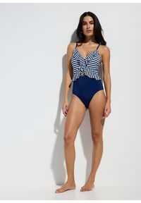 bonprix - Kostium kąpielowy z falbanką. Kolor: zielony #2