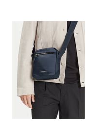 Saszetka Calvin Klein. Kolor: niebieski. Materiał: nylon #1