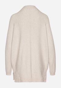 Born2be - Jasnobeżowy Sweter z Półgolfem z Prążkowanej Dzianiny z Wycięciami po Bokach Rerivra. Kolor: beżowy. Materiał: dzianina, prążkowany. Styl: wizytowy, elegancki #5