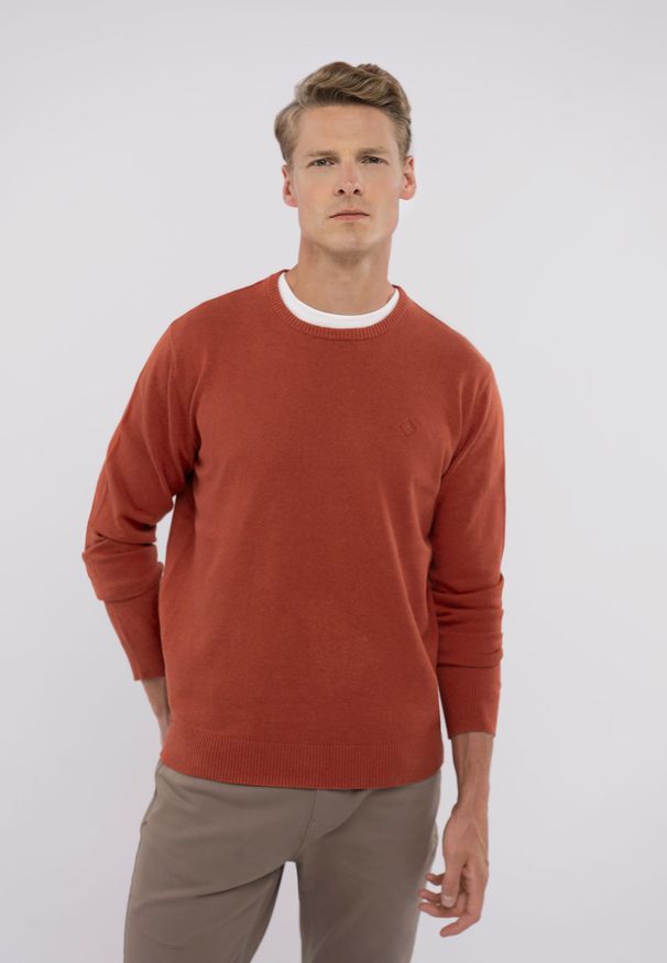 Volcano - Lekki sweter S-RADO. Kolekcja: plus size. Materiał: bawełna, materiał, włókno, dzianina, skóra. Wzór: haft, gładki, ze splotem. Styl: klasyczny