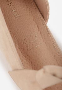 Born2be - Beżowe Płaskie Czółenka Vices ze Skórzaną Wkładką Ozdobione Supełkiem Liliarie. Okazja: na co dzień. Kolor: beżowy. Materiał: skóra. Wzór: aplikacja. Styl: casual, klasyczny, elegancki #2