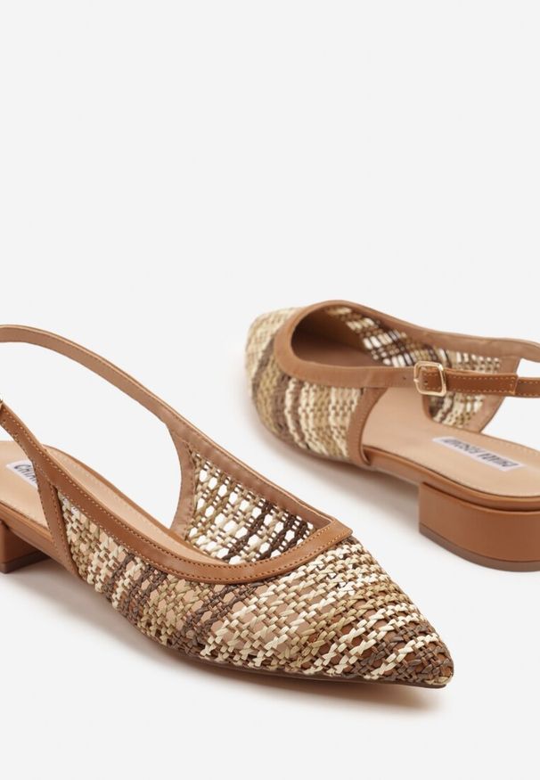Renee - Brązowe Szydełkowe Sandały Slingback Odirissea. Zapięcie: sprzączka. Kolor: brązowy. Sezon: lato. Obcas: na szpilce. Styl: elegancki
