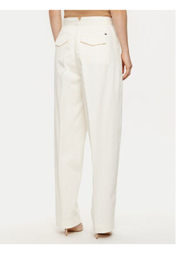 TOMMY HILFIGER - Tommy Hilfiger Spodnie materiałowe WW0WW43809 Écru Regular Fit. Materiał: bawełna