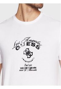 Guess T-Shirt M3RI69 KBDK0 Biały Slim Fit. Kolor: biały. Materiał: bawełna