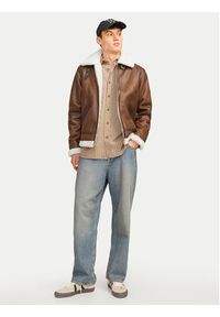 Jack & Jones - Jack&Jones Kurtka z imitacji skóry Cole Aviator 12261819 Brązowy Regular Fit. Kolor: brązowy. Materiał: skóra #4