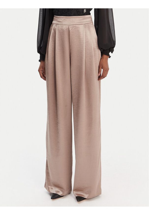Guess Spodnie materiałowe W6RB66 W2612 Beżowy Slim Fit. Kolor: beżowy. Materiał: syntetyk
