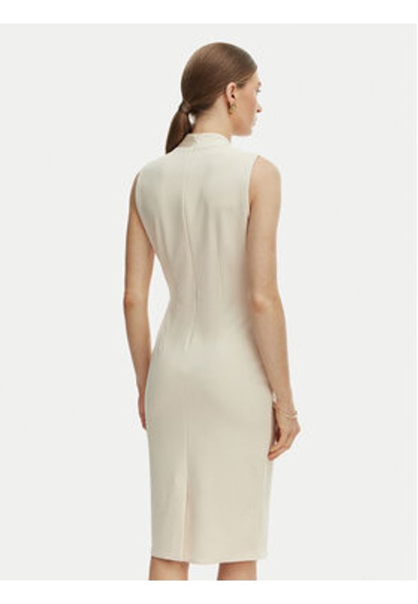 Rinascimento Sukienka koktajlowa CFC0128108003 Beżowy Slim Fit. Kolor: beżowy. Materiał: syntetyk. Styl: wizytowy