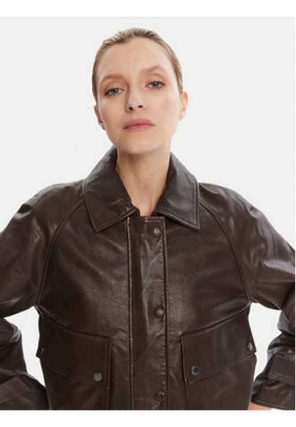 Weekend Max Mara Kurtka skórzana Berbice 2525446021 Brązowy Regular Fit. Kolor: brązowy. Materiał: skóra