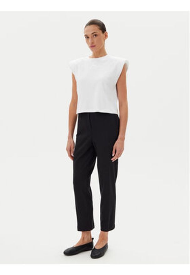 Calvin Klein Spodnie materiałowe LV044B690G Czarny Slim Fit. Kolor: czarny. Materiał: wiskoza