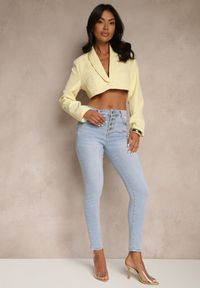 Renee - Jasnoniebieskie Jeansy Skinny z Bawełną High Waist Ozdobione Guzikami Felariel. Stan: podwyższony. Kolor: niebieski. Wzór: aplikacja
