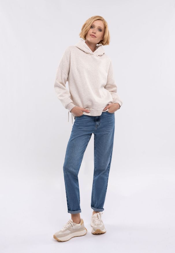 Volcano - Bluza oversize z kapturem B-SIGI. Typ kołnierza: kaptur. Kolor: beżowy. Materiał: dzianina. Wzór: melanż, haft