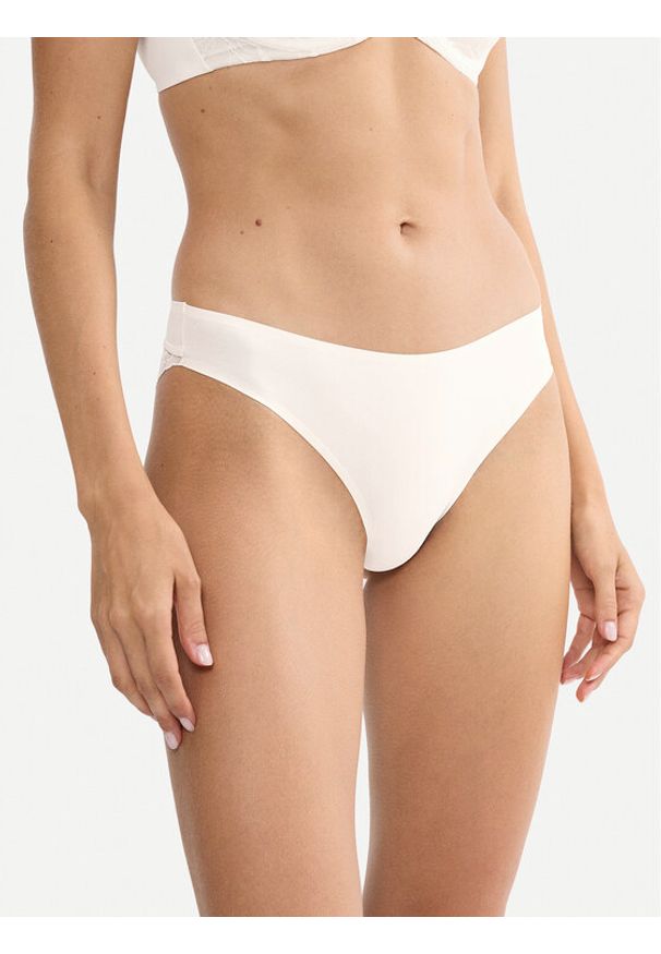 Triumph Figi klasyczne Illusion 10219711 Écru. Materiał: syntetyk