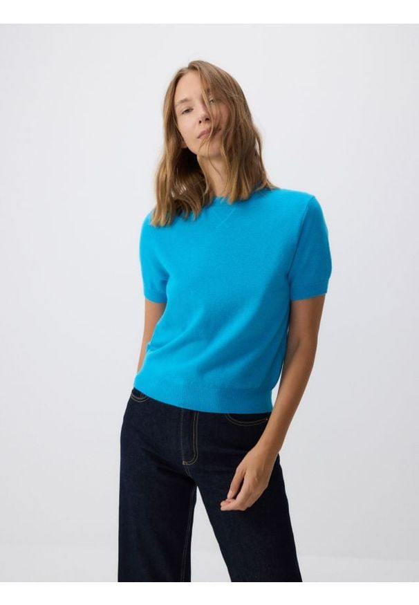 Reserved - Sweter z krótkim rękawem z wełny merino - niebieski. Kolor: niebieski. Materiał: wełna. Długość rękawa: krótki rękaw. Długość: krótkie