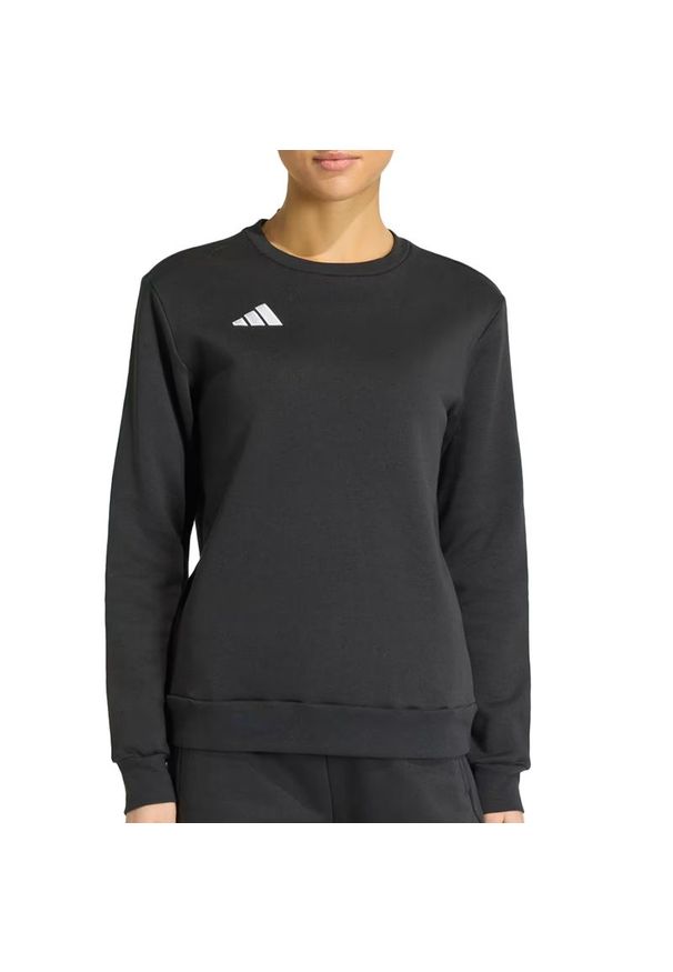 Adidas - Bluza damska adidas Entrada26 KB3951 - czarna. Kolor: czarny. Materiał: poliester, polar, bawełna. Wzór: haft. Styl: klasyczny, sportowy. Sport: piłka nożna