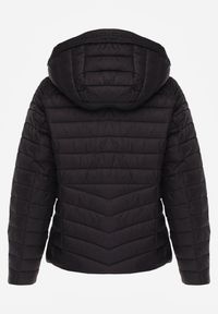 Renee - Czarna Przejściowa Kurtka Pikowana z Kapturem z Możliwością Odpięcia Pretiga. Okazja: na spacer. Typ kołnierza: kaptur. Kolor: czarny. Materiał: jeans, nylon #2