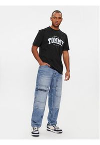 Tommy Jeans T-Shirt Varsity DM0DM18287 Czarny Regular Fit. Kolor: czarny. Materiał: bawełna #2